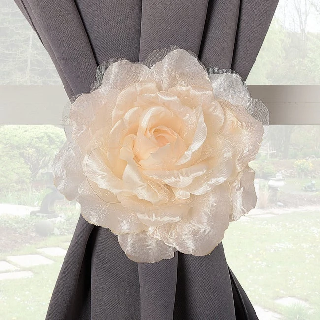 Embrasse Fleur, Beige 1 Embrasse Fleur, Beige